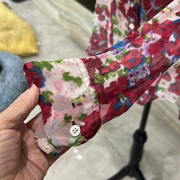 Equipment Femme Floral 100% Silk Long Sleeve Top. Size L - Picture 6 of 11